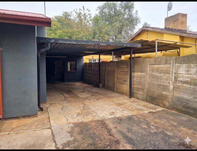 5 BEDROOM HOUSE FOR SALE IN DUNCANVILLE